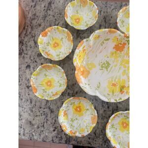 Retro Molded Fiberglass Daisy Floral Bowl Set – Large Serving Bowl + 8 Bowls